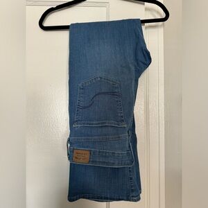 Levi Strauss Signature Women's Shaping Mid Rise Bootcut Jeans